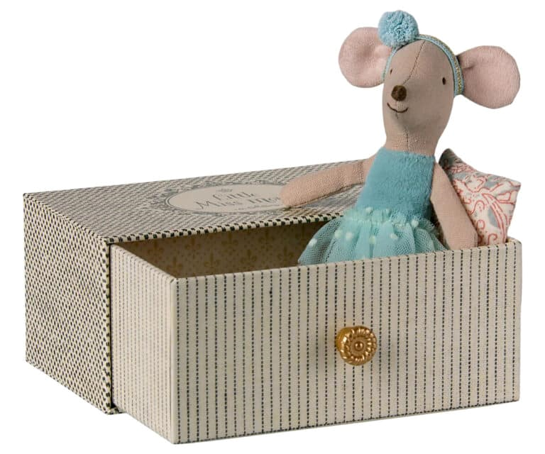 Souris ballerine dans son lit tiroir, Petite sœur