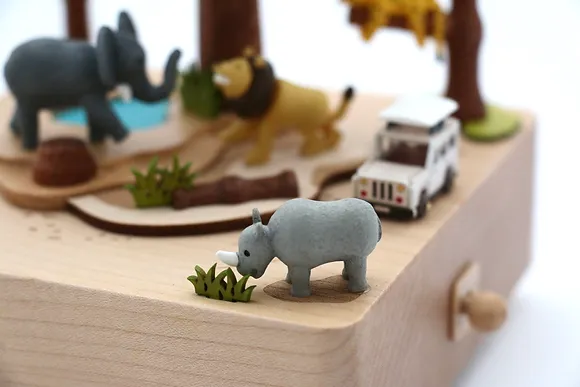 Music Box N°45 - Safari