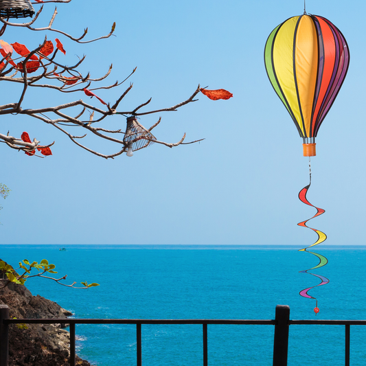 Montgolfière moyenne multicolore