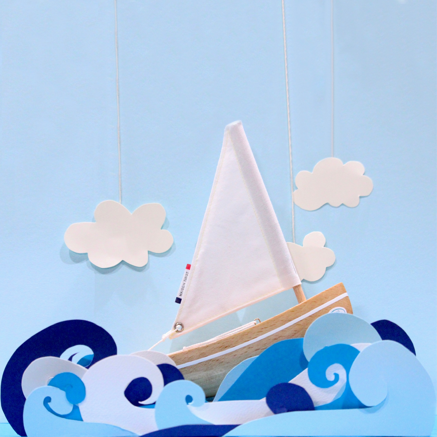 Bateau le Bâchi - 17 cm - Bois naturel