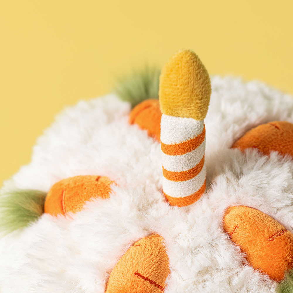 Amuseables Carrot Cake - 15cm x 15cm x 14cm