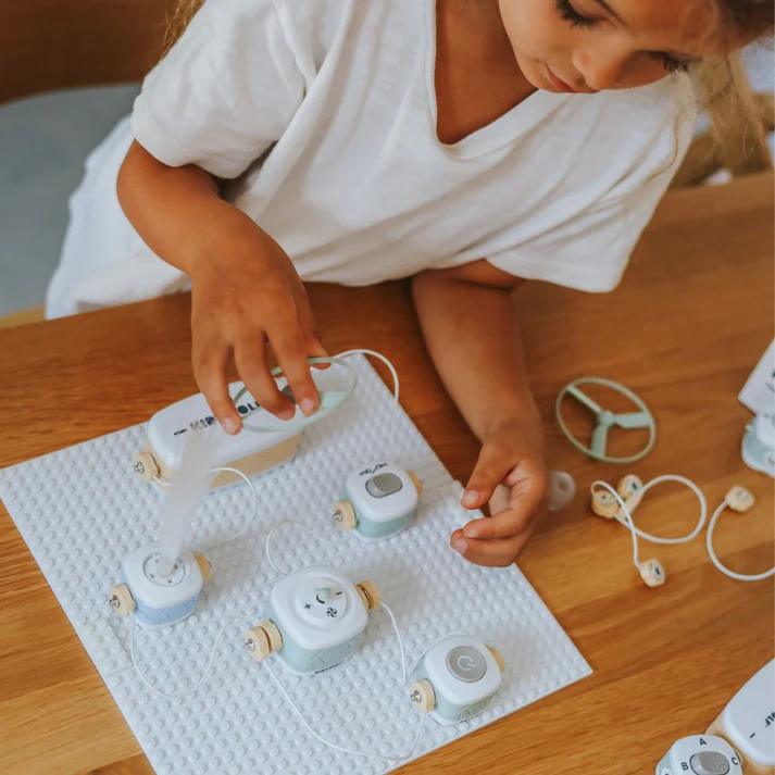 KIDYELEC-STARTER Mon premier kit d'electricité 11 pièces