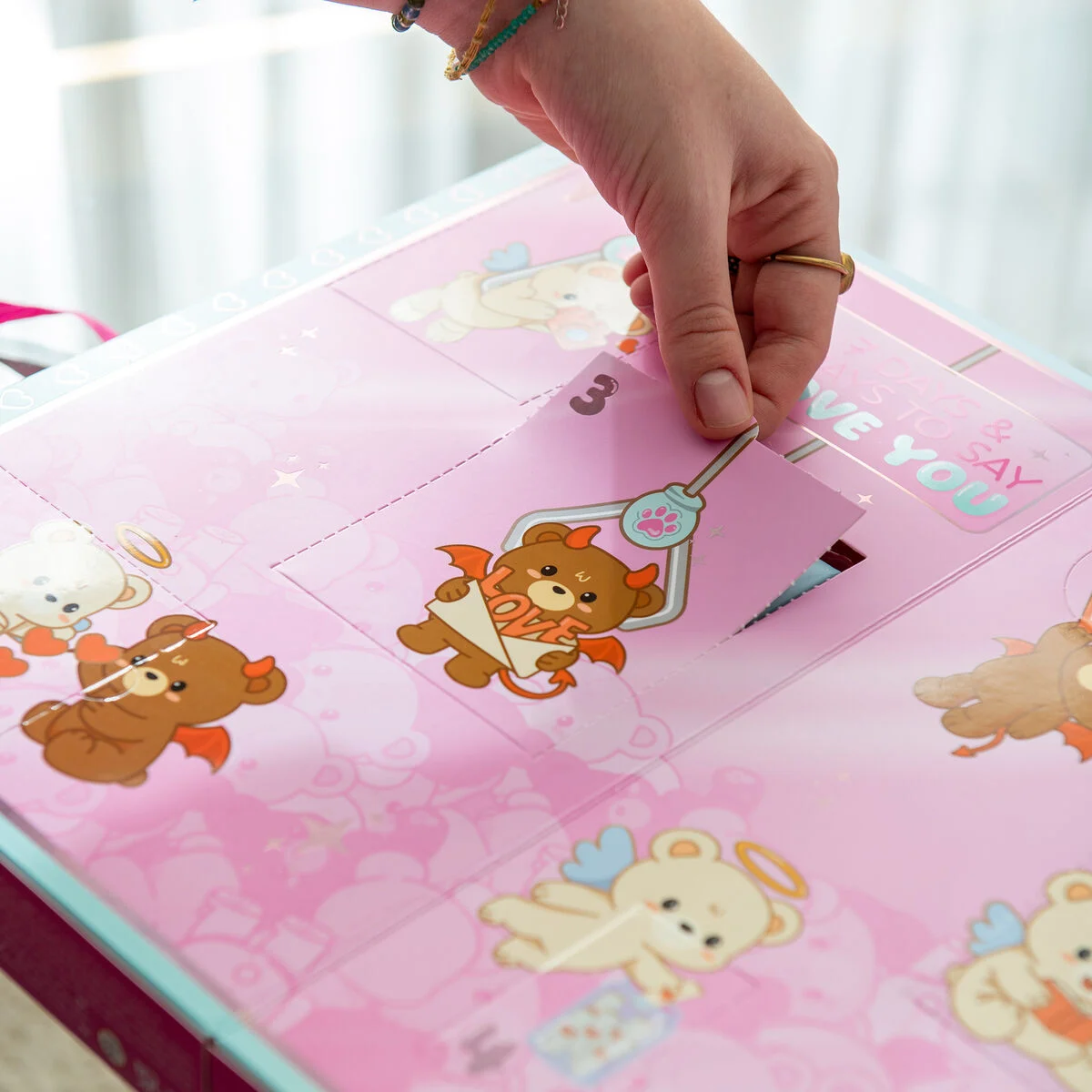 7 DAYS, 7 WAYS TO SAY I LOVE YOU - LOVE