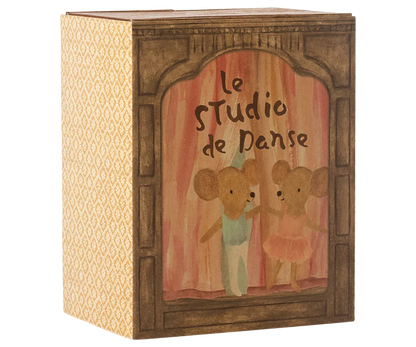 Studio de danse avec Petite sœur et Petit frère Souris